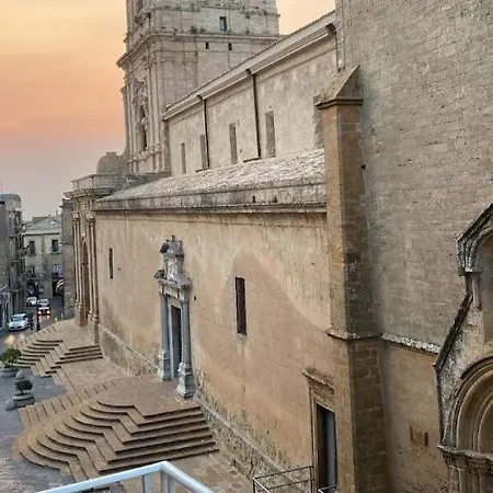 Al Duomo شقة *